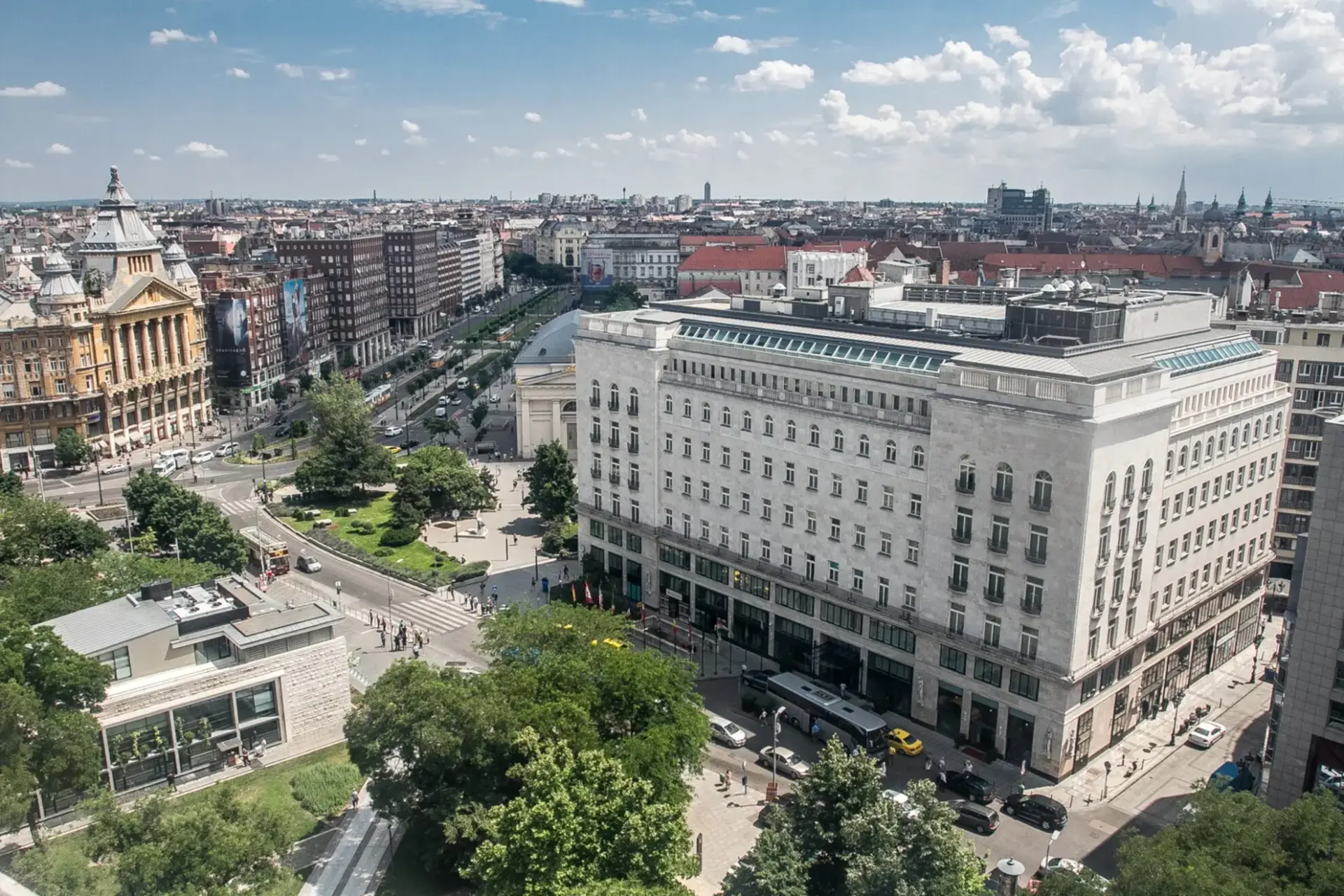 Adria-palota, Budapest