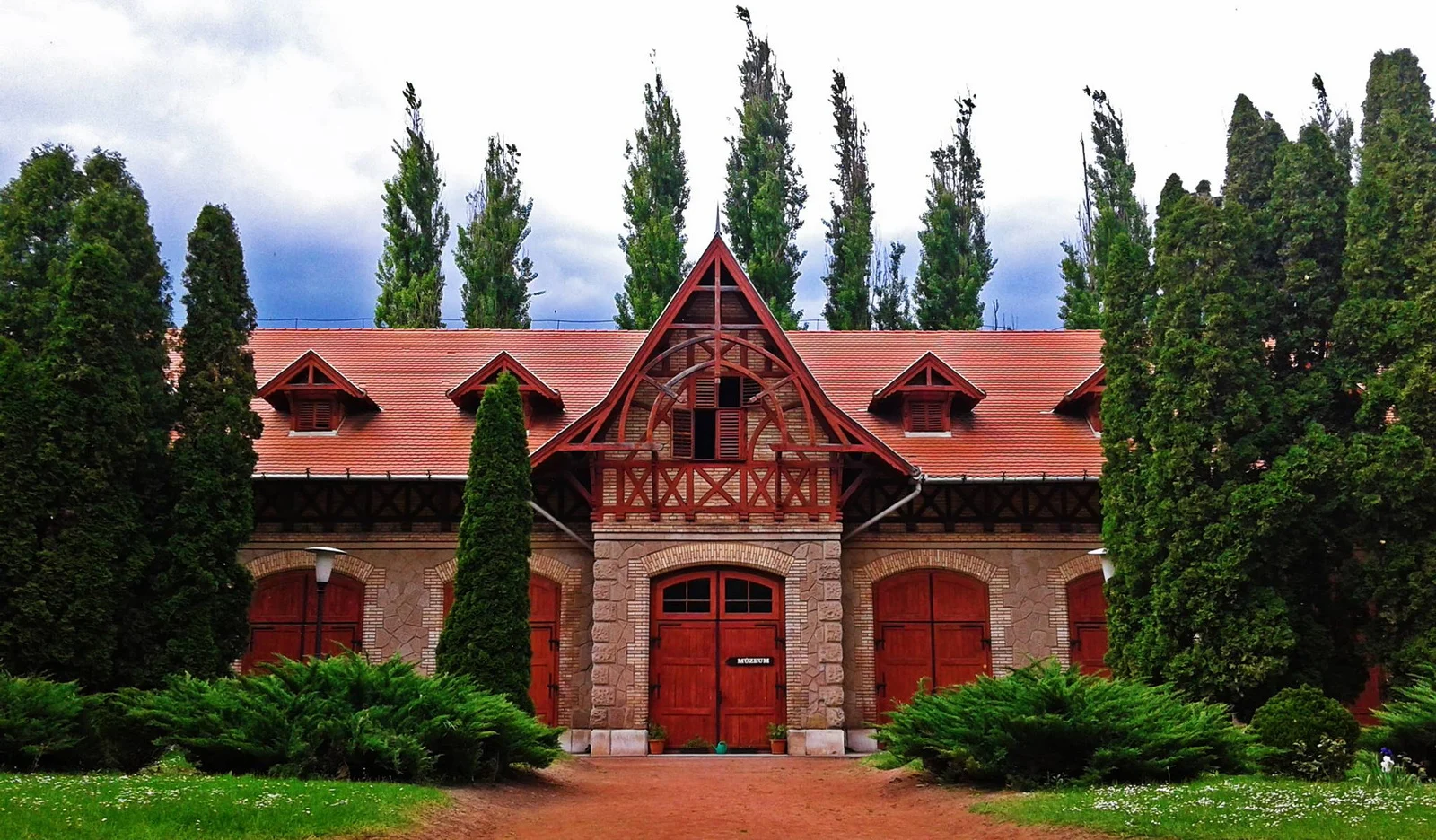 Cifra istálló és Kocsimúzeum, Parád