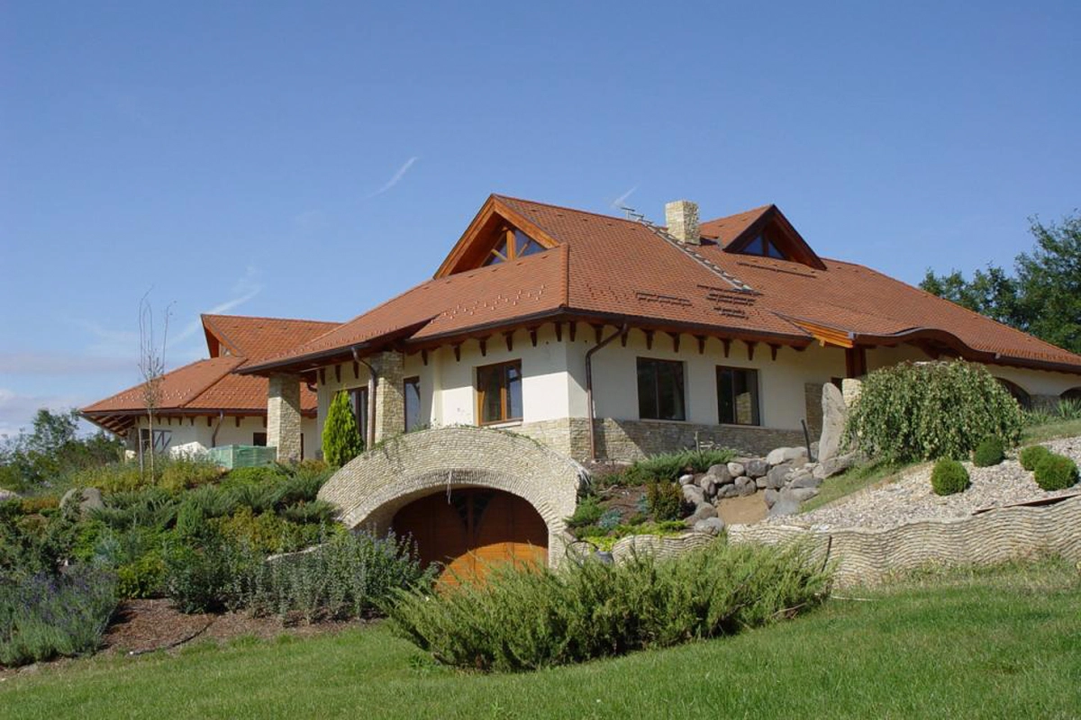 Családiház, Veresegyház