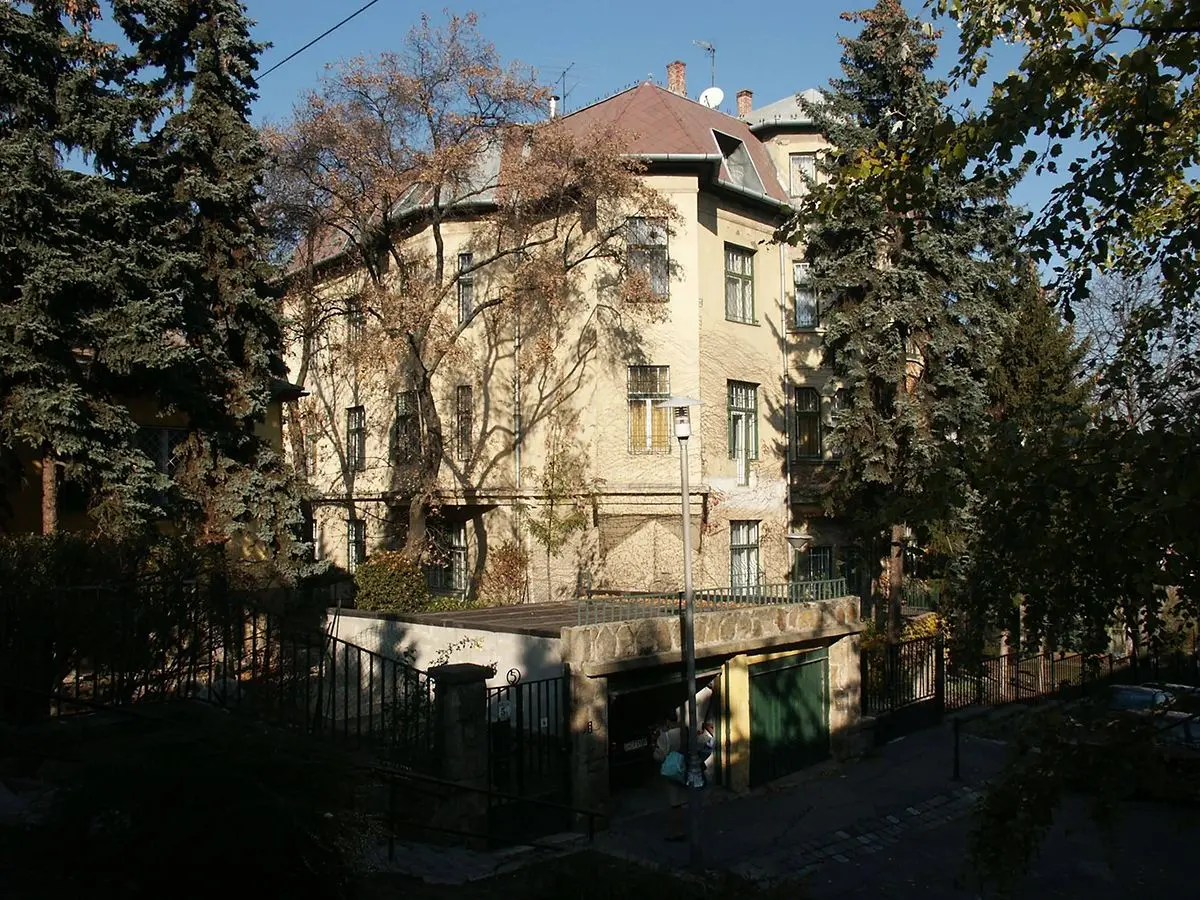 Erzsébet Hadiárva Leányotthon, Budapest