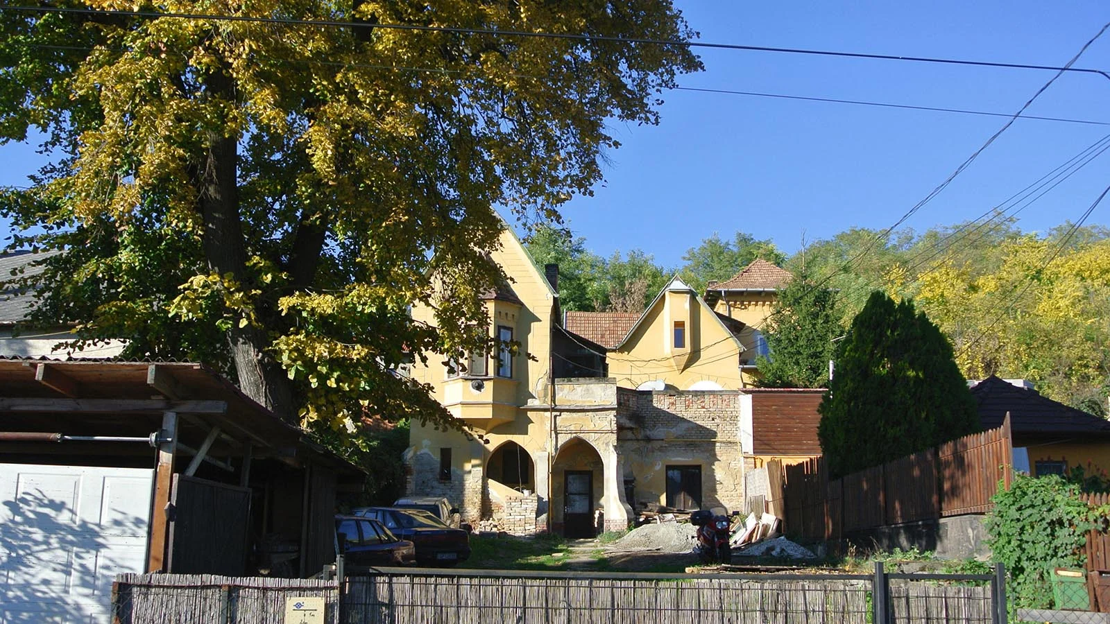 Francsek villa – Bagolyvár, Pécel