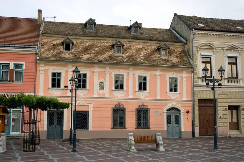 Gróh vagy Szerencsés-ház, Esztergom