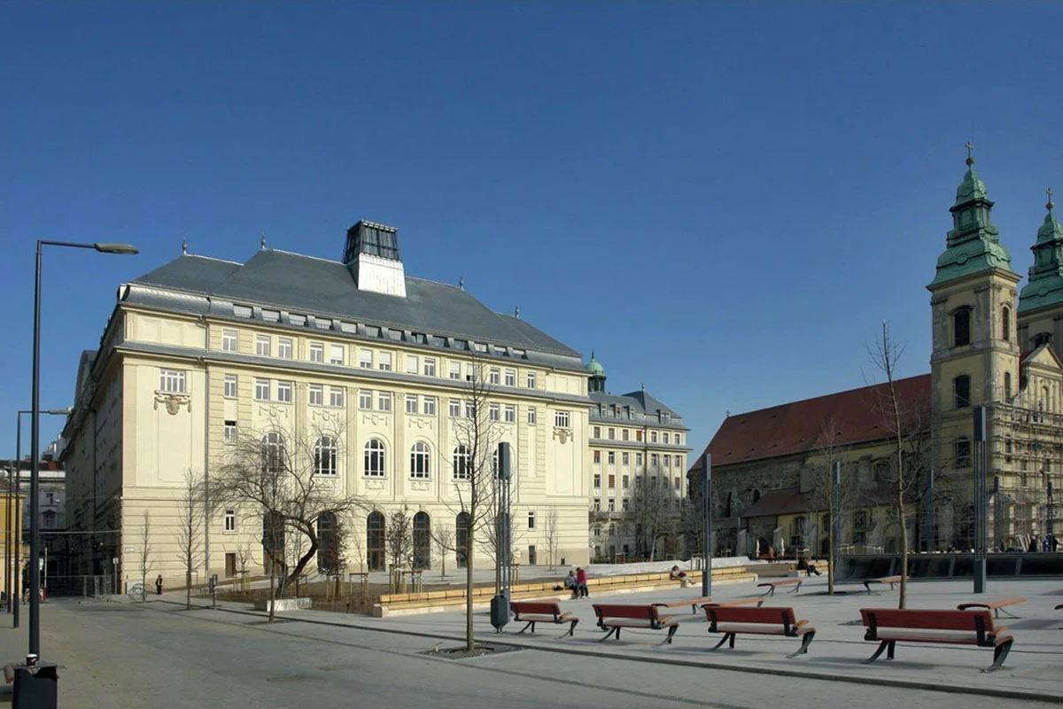 Piarista Gimnázium és Rendház, Budapest