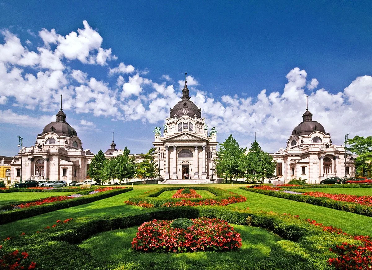 Széchenyi Gyógyfürdő és Uszoda, Budapest