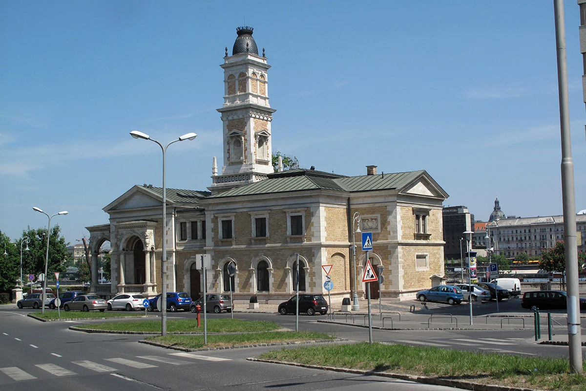 Várkert Kioszk, Budapest
